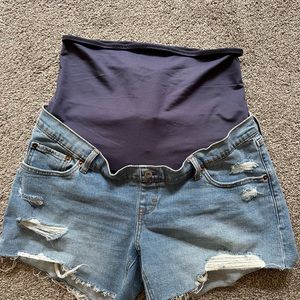 Abercrombie & Fitch Maternity Jean shorts